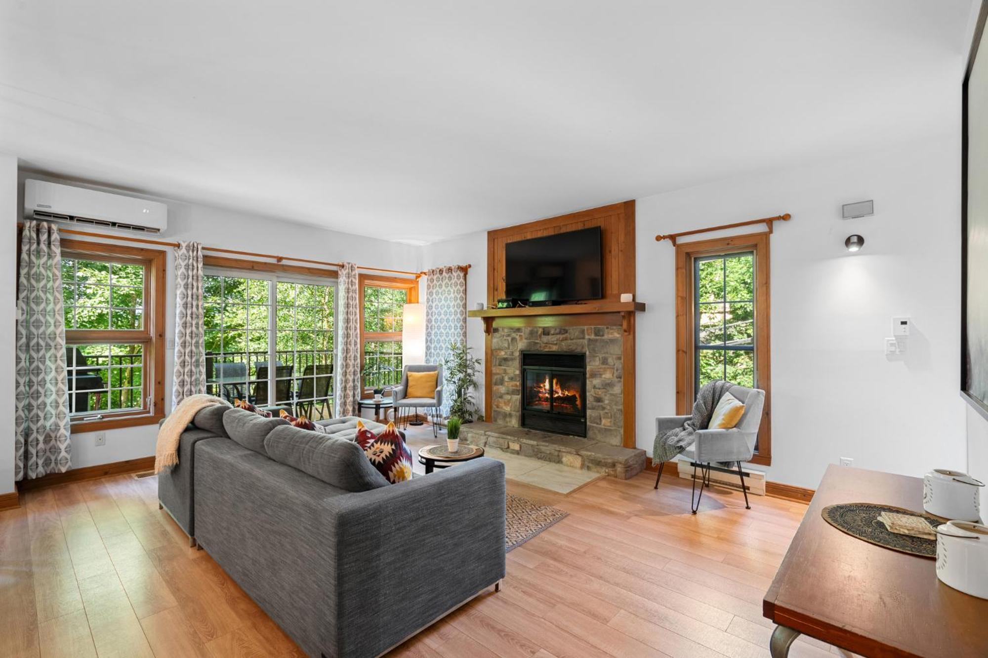 מונט טרמבלאנט Les Falaises Tremblant - Ski Inout Condo W2Bdrs מראה חיצוני תמונה